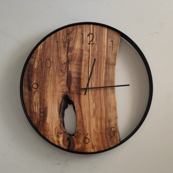 orologio-ulivo-10 Orologio in legno di Ulivo ⌀50