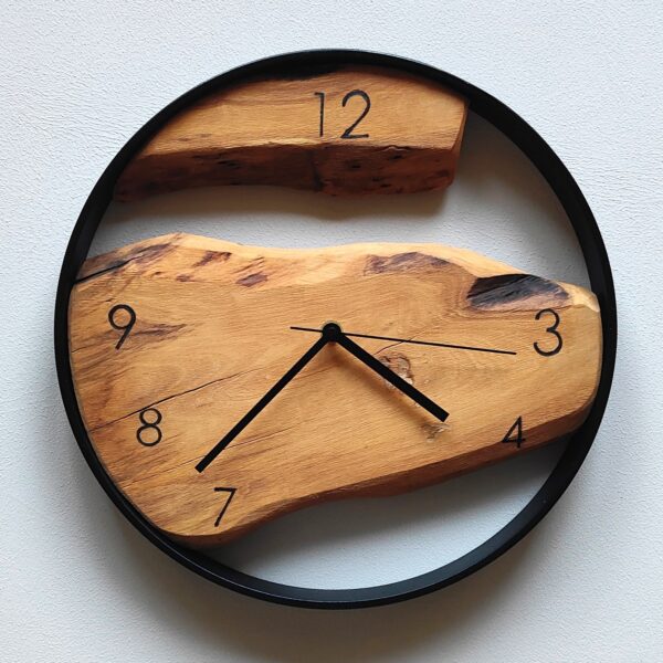 IMG20261014161006 Orologio in legno di Ulivo ⌀35